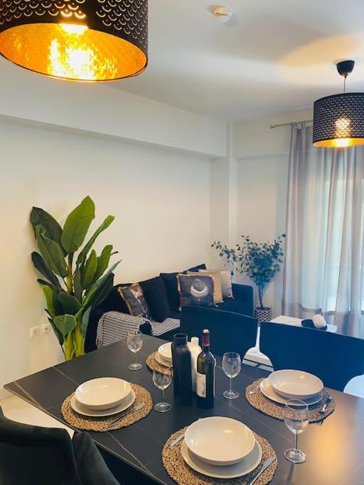 New 2Bd Aprt With Shared Rooftop Pool D3 Αθήνα Εξωτερικό φωτογραφία